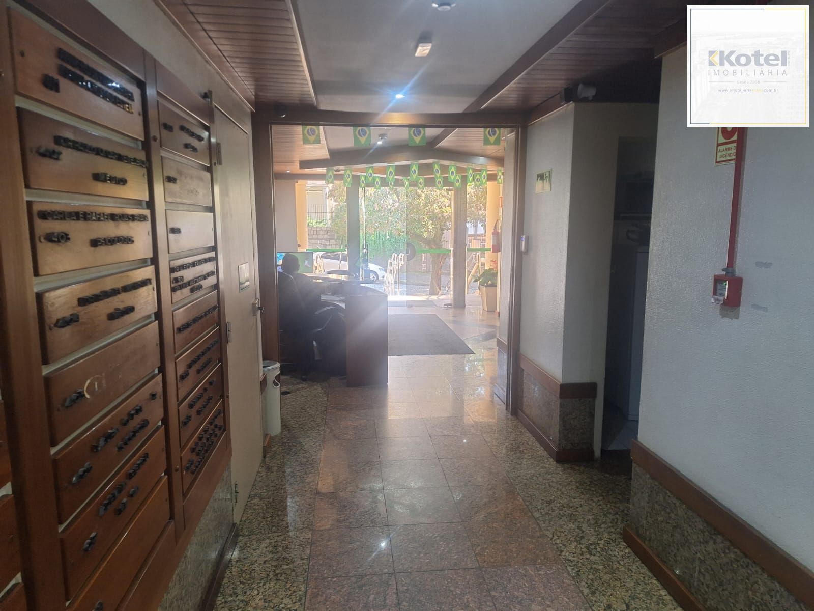 sala comercial com 53,00 m2 de área privativa, rua Alvares machado, prox. a Protásio Alves,