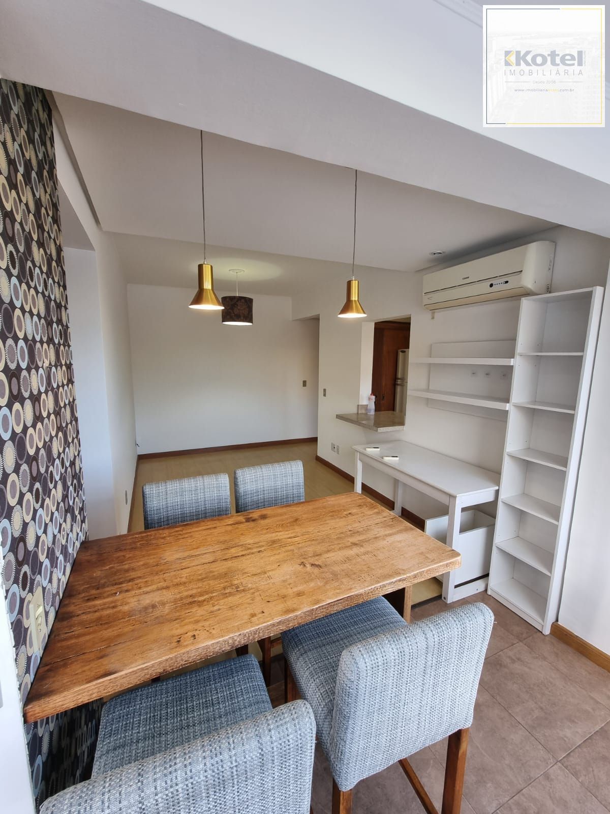 Ótimo apartamento semi mobliado de 1 dormitório no bairro Petrópolis. — foto 4