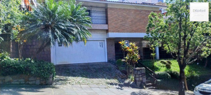 casa ampla, terreno excelente tamanho,  localização privilegiada em  porto alegre — foto 3