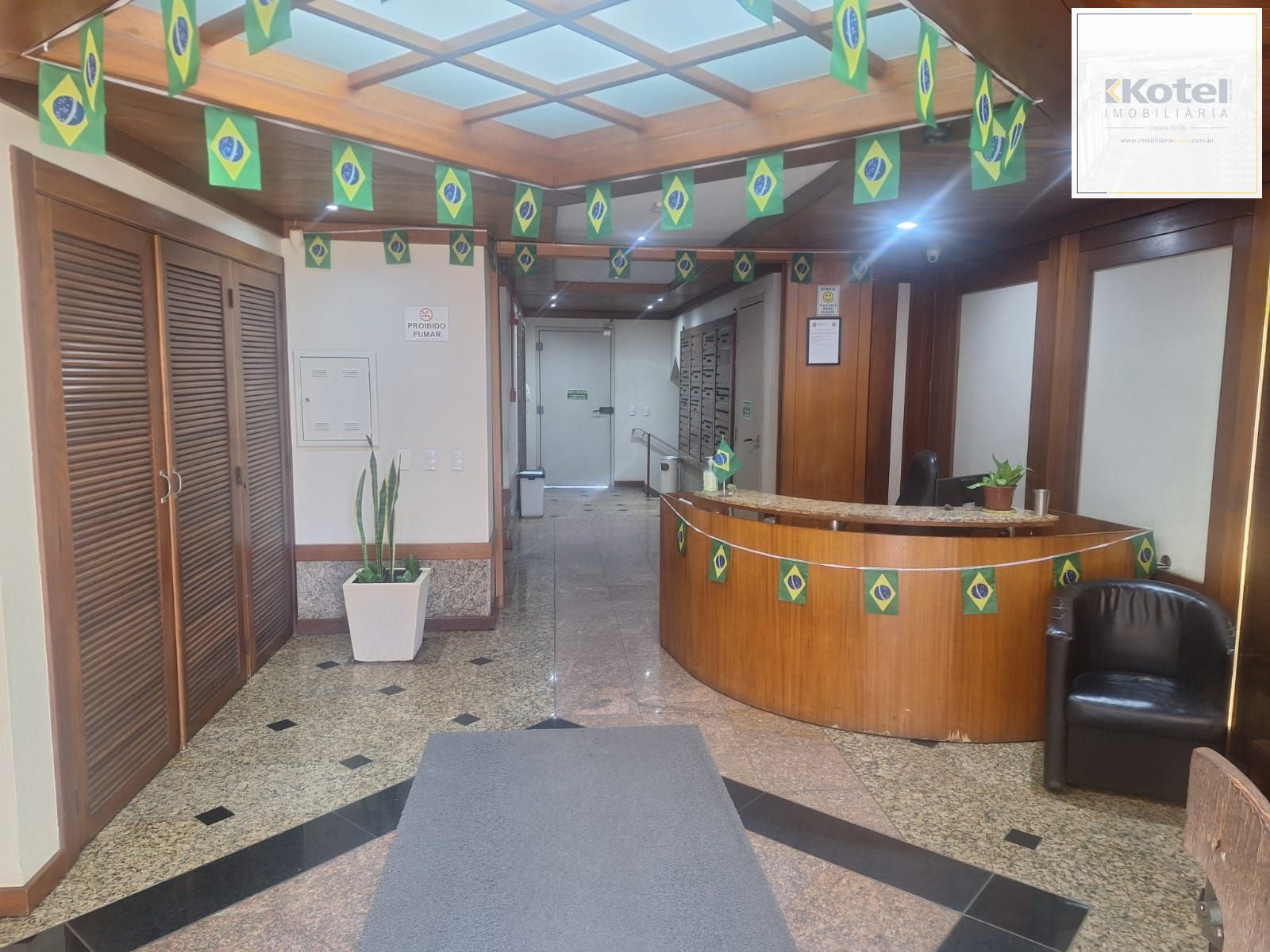 sala comercial com 53,00 m2 de área privativa, rua Alvares machado, prox. a Protásio Alves,