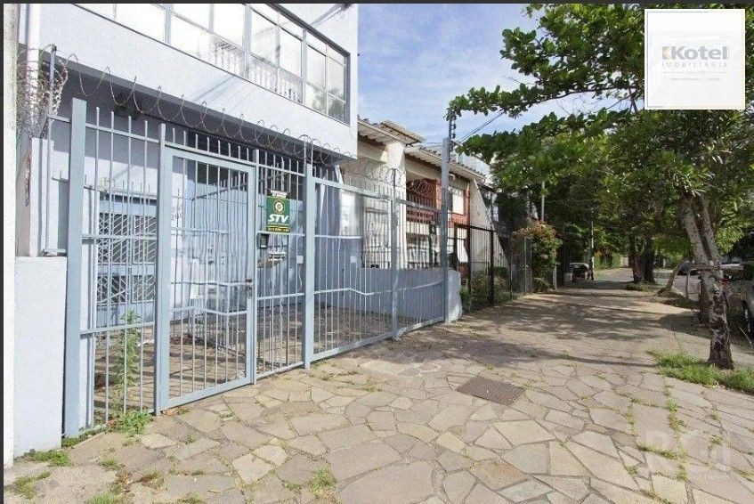 PRÉDIO COMERCIAL PARA SEDE DE EMPRESA COM  400 m²  na AVENIDA BAHIA, SÃO GERALDO,  JUNTO AO RESTAURANTE  KONKA Porto Alegre — foto 2