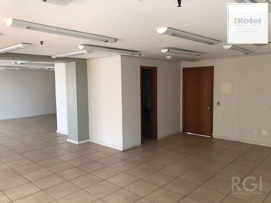 Conjunto/Sala para Venda - 90m², 0 dormitórios, Centro