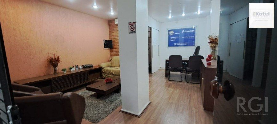 SALA COM 49,00M2 COM MEZANINO NA GOETH