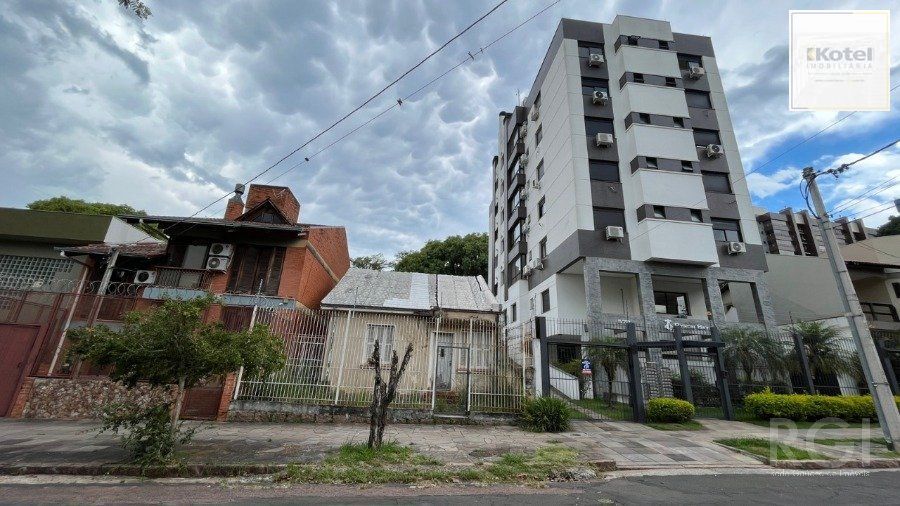 Casa 2 Dormitório(s) Bairro Menino Deus