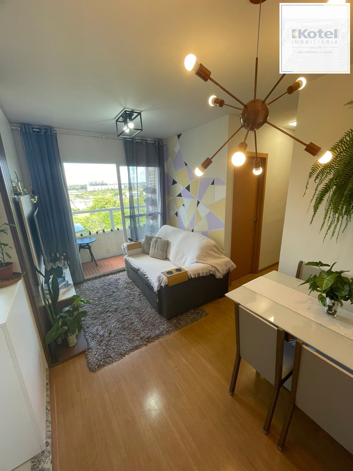 Apartamento 02 dormitórios com sacada com churrasqueira — foto 2