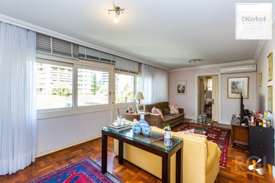 Apartamento para Venda - 144.73m², 3 dormitórios, sendo 1 suites, 2 vagas - Moinhos de Vento