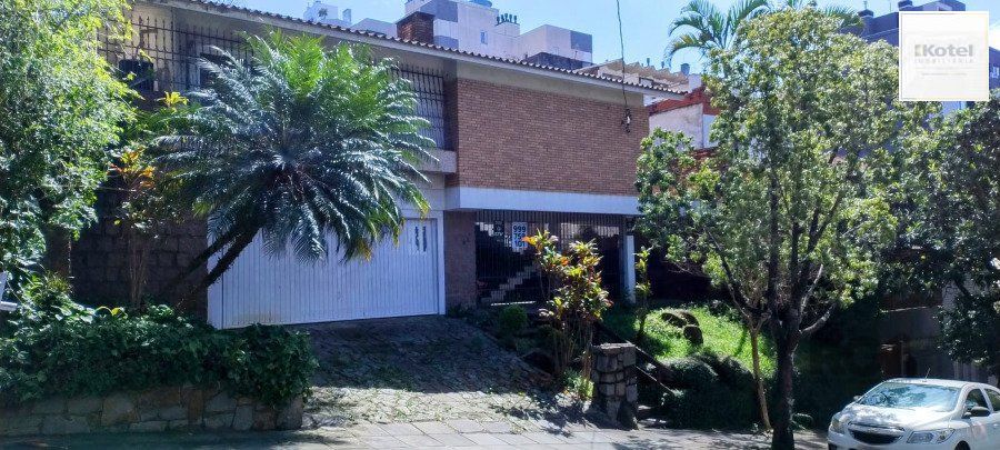 casa ampla, terreno excelente tamanho,  localização privilegiada em  porto alegre — foto 2