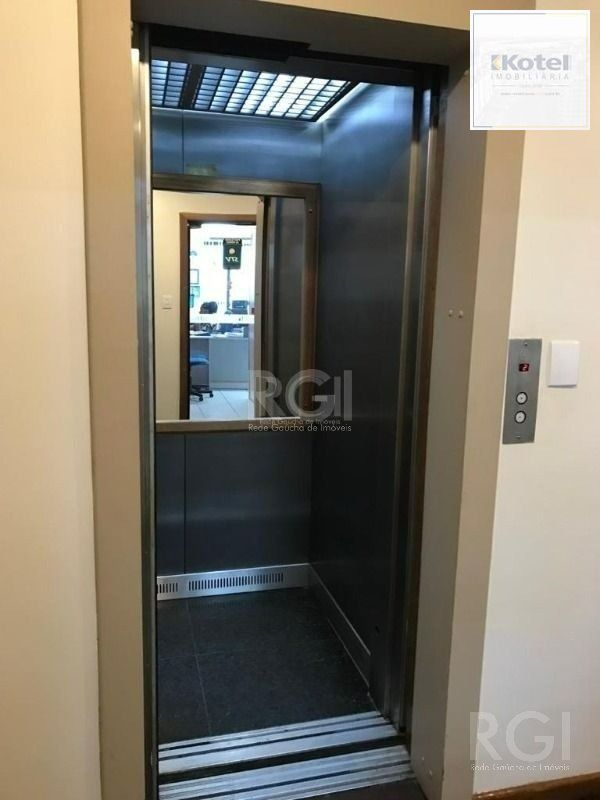 Sala Comercial à venda, 33m², Auxiliadora - Porto Alegre — foto 2