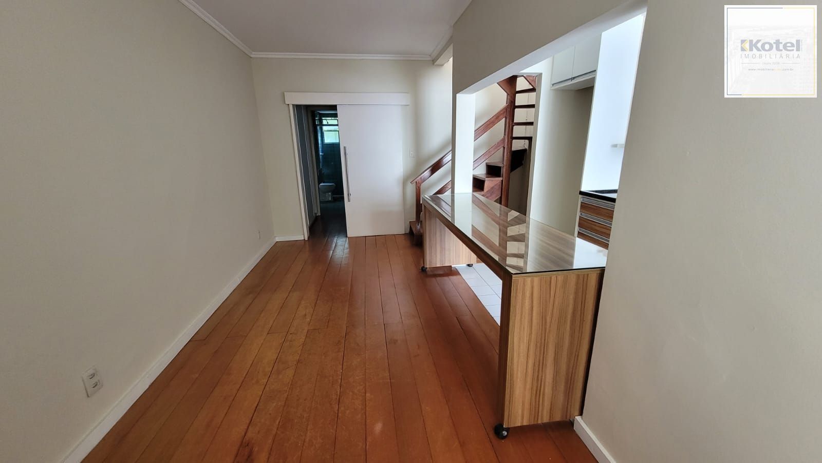 VENDA COBERTURA NO MONT SERRAT 2 DORM com 94m² privativos — foto 3