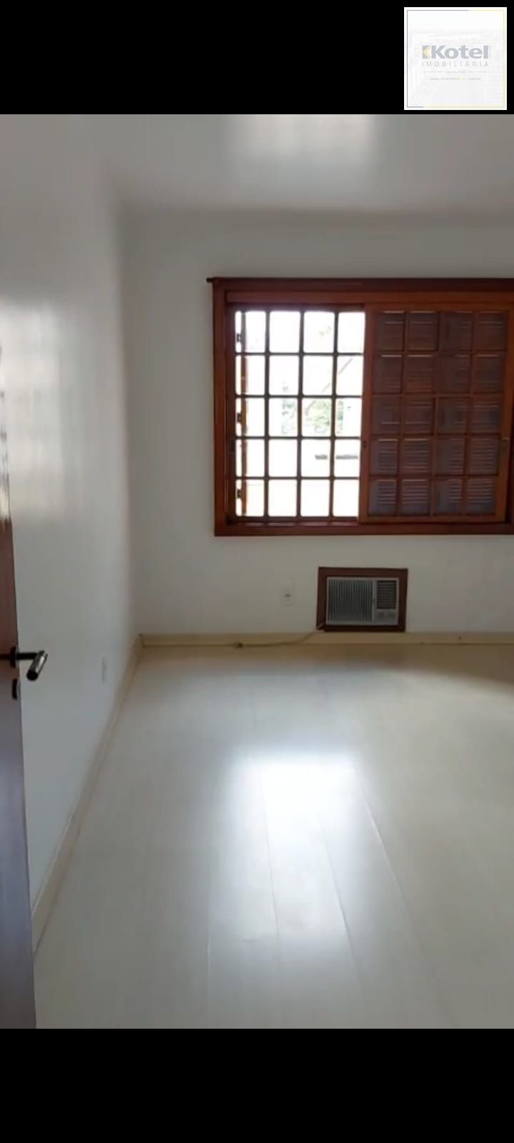 Bom apartamento de 2 dorm com uma vaga