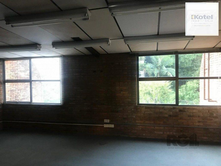 Sala Comercial à venda, 70m², Rio Branco - Porto Alegre