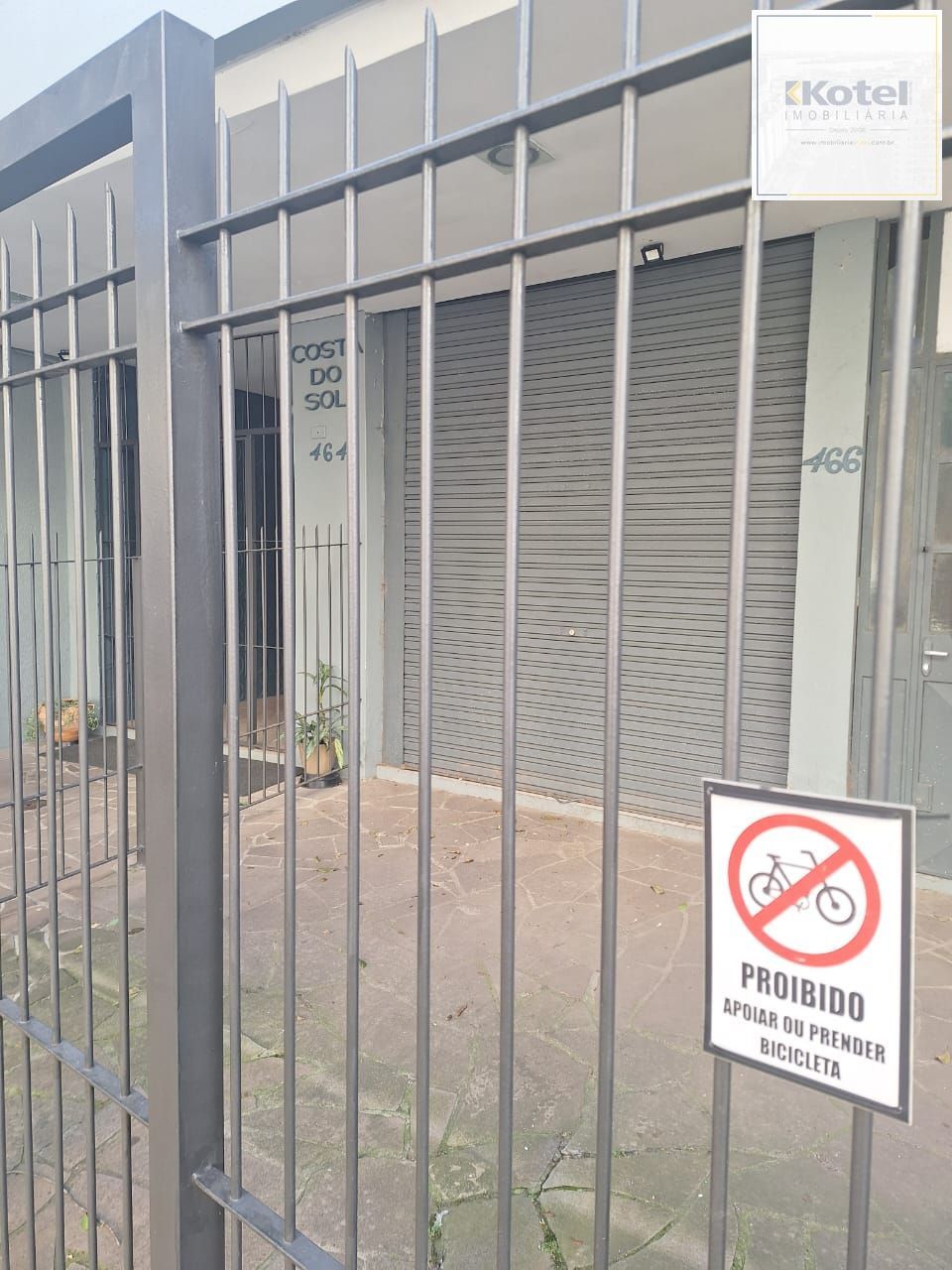 Excelente loja térreo na Rua Demétrio Ribeiro, Centro Historico, com 39,07 m2 de área privativa ,banheiro. R$190 mil