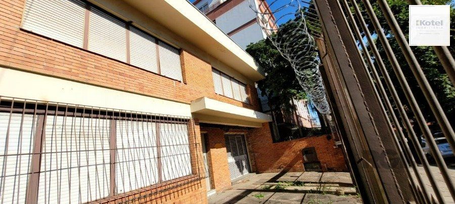 EXCELENTE CASA COMERCIAL NA RUA LIBERDADE PRÓXIMO GOETHE, ZAFARI E PARCÃO  QUASE 304 m²