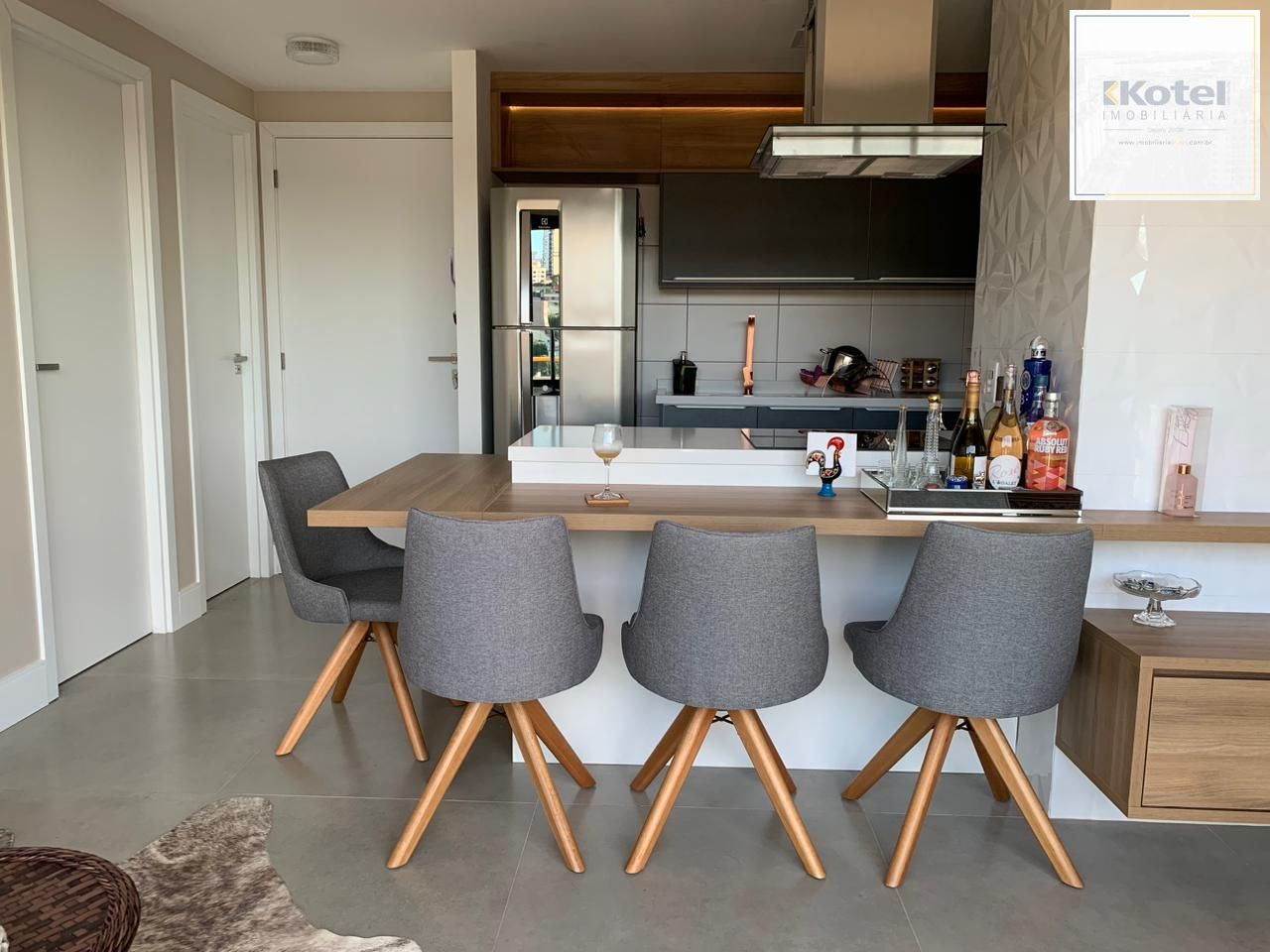 VENDA APARTAMENTO 1 QUARTO LIVING COM SACADA  DECORADO ANDAR ALTO ENSOLARADO 1 VAGA — foto 3