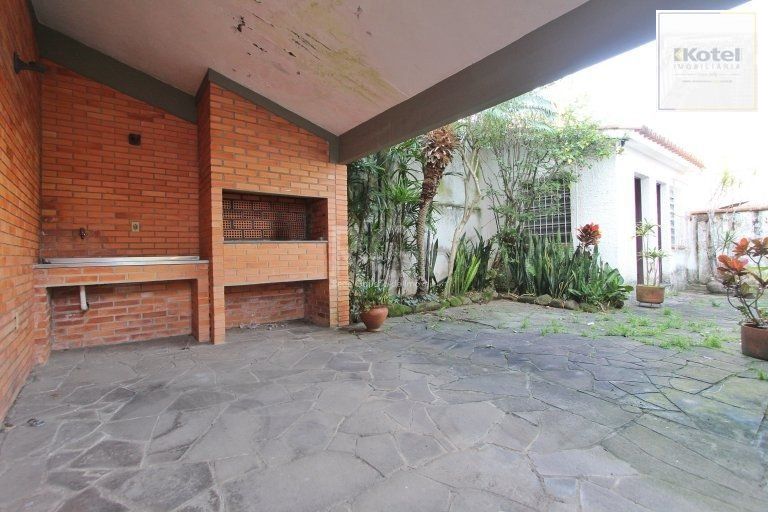 Casa para Venda - 200m², 4 dormitórios, 4 vagas - Medianeira — foto 3