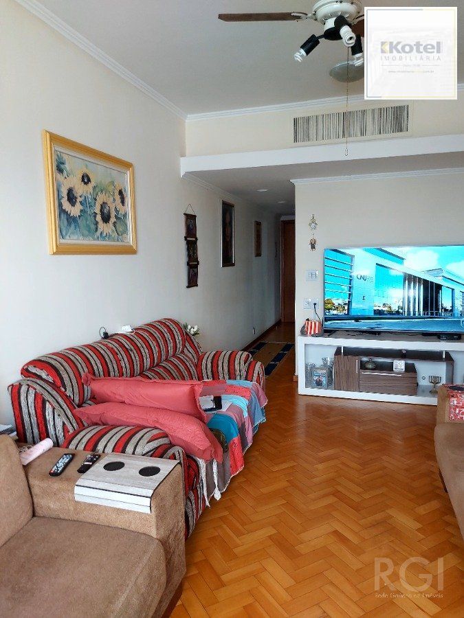 Apartamento para Venda - 99m², 3 dormitórios, 1 vaga - Rio Branco