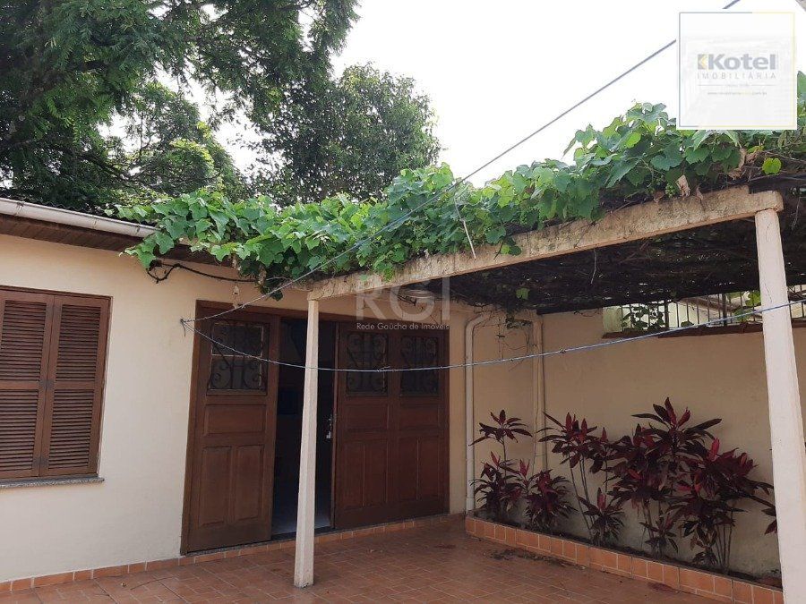 Casa para Venda - 150m², 3 dormitórios, sendo 1 suites, 4 vagas - Floresta — foto 5