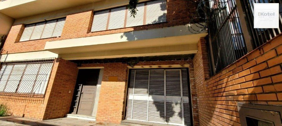 EXCELENTE CASA COMERCIAL NA RUA LIBERDADE PRÓXIMO GOETHE, ZAFARI E PARCÃO  QUASE 304 m²