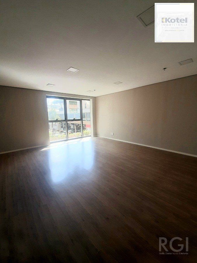 Sala Comercial à venda, 36m², Centro Histórico - Porto Alegre
