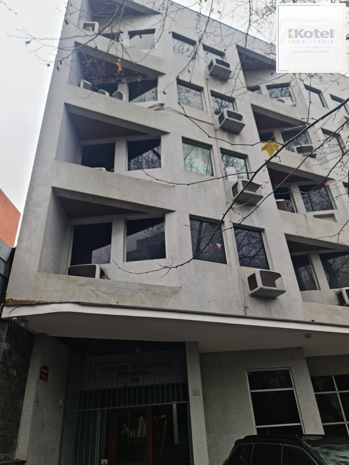 Ótima sala comercial mobiliada no bairro Petrópolis — foto 2