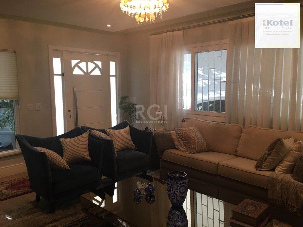 Casa para Venda - 230m², 3 dormitórios, sendo 3 suites, 3 vagas - Chácara das Pedras — foto 2