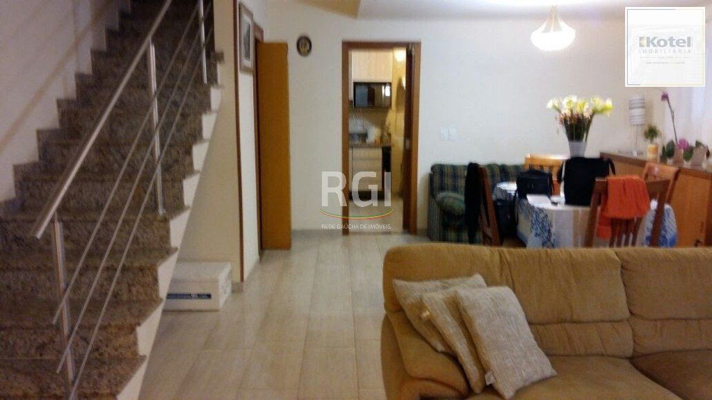 Sobrado para Venda - 245m², 4 dormitórios, sendo 1 suites, 3 vagas - Jardim Itu