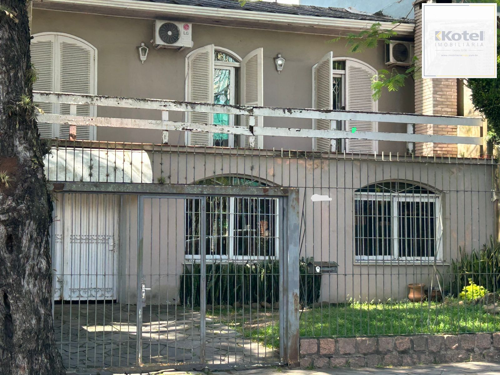 Casa com 260m² – Excelente localização para moradia ou comércio!