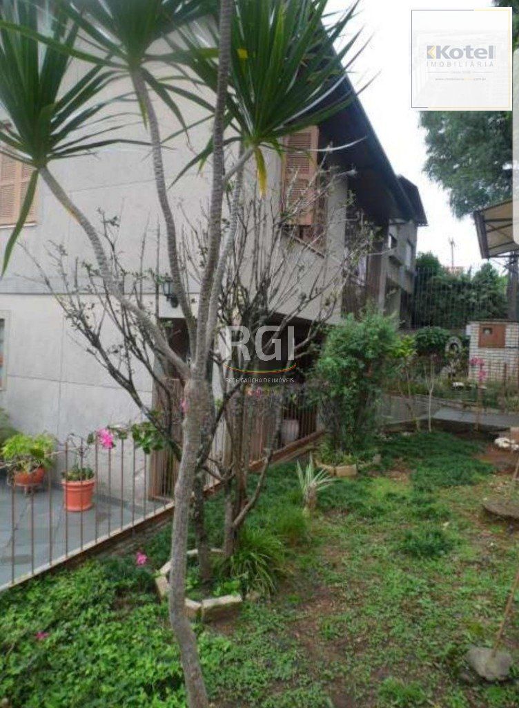 Casa para Venda - 150m², 3 dormitórios, sendo 1 suites, 5 vagas - Vila Ipiranga