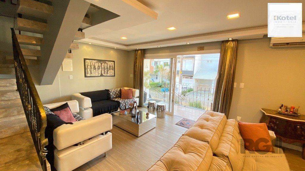 Casa de Condomínio 4 quartos à venda, 210m², Passo das Pedras - Porto Alegre