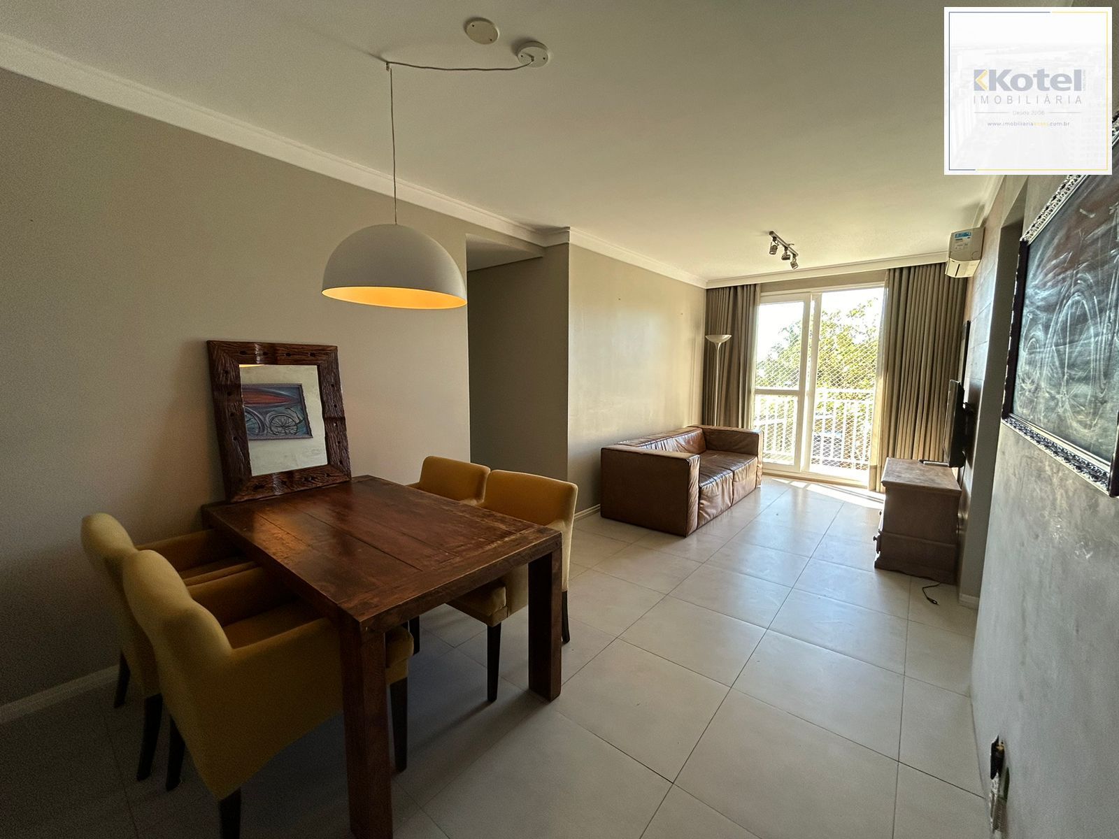 Apartamento para Venda - 73m², 3 dormitórios, sendo 1 suíte e 1 vaga — foto 2