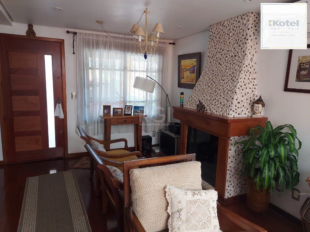 Casa Condominio para Venda - 234m², 3 dormitórios, sendo 1 suites, 2 vagas — foto 4