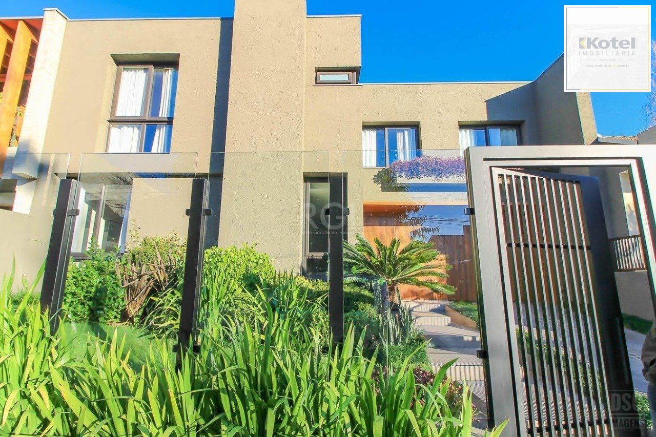 Casa para Venda - 238m², 3 dormitórios, sendo 3 suites, 6 vagas - Três Figueiras — foto 2