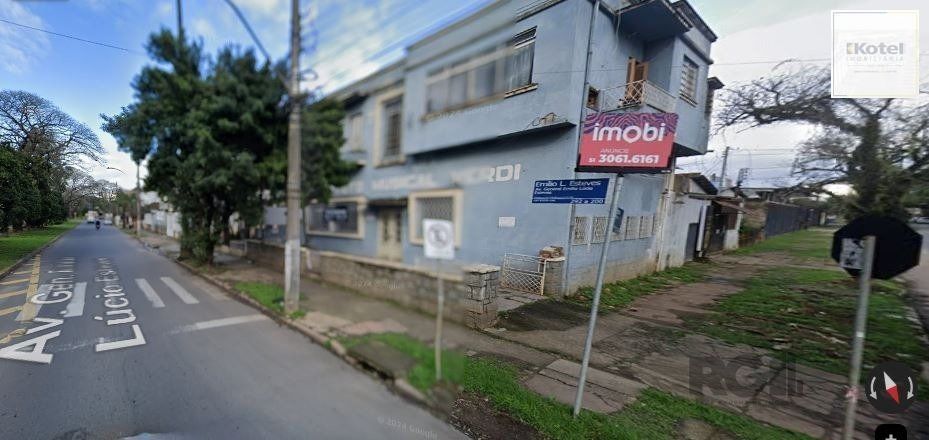 Casa à venda, 290m², Santa Maria Goretti - Porto Alegre