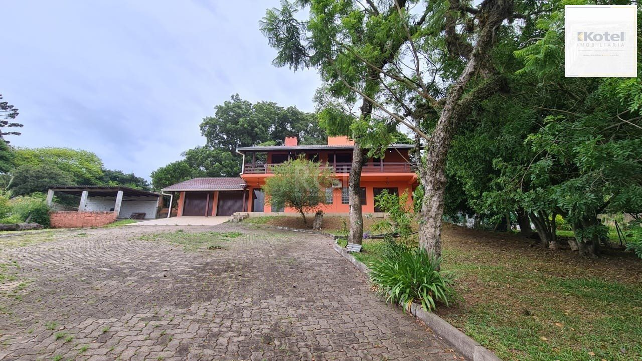 Sobrado para Venda - 200m², 3 dormitórios, sendo 1 suites, 3 vagas - Belém Novo