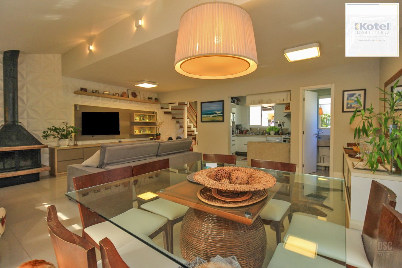 Casa em Condomínio - Imóvel Raro - Excelente Pátio Privativo — foto 4