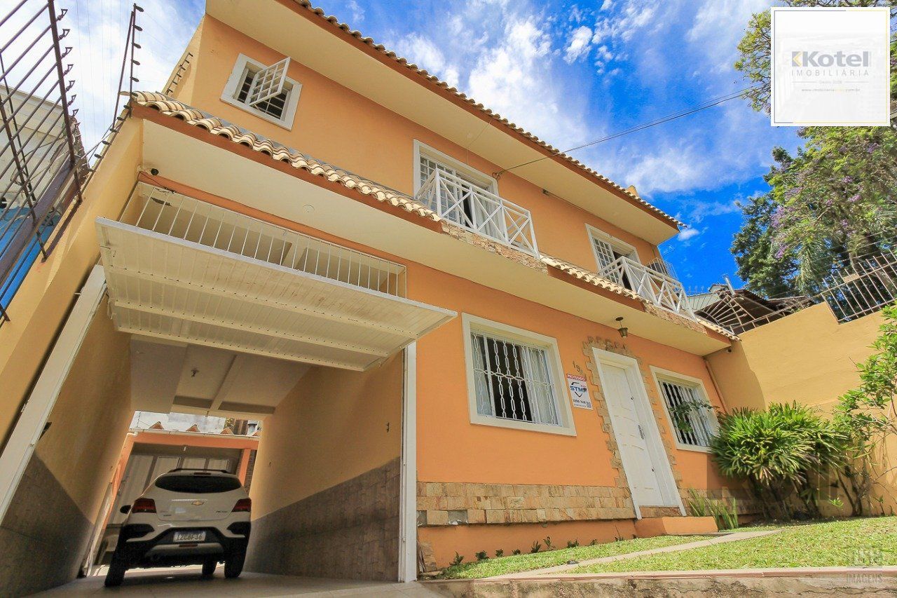 Casa no bairro Tristeza 3 dormitórios