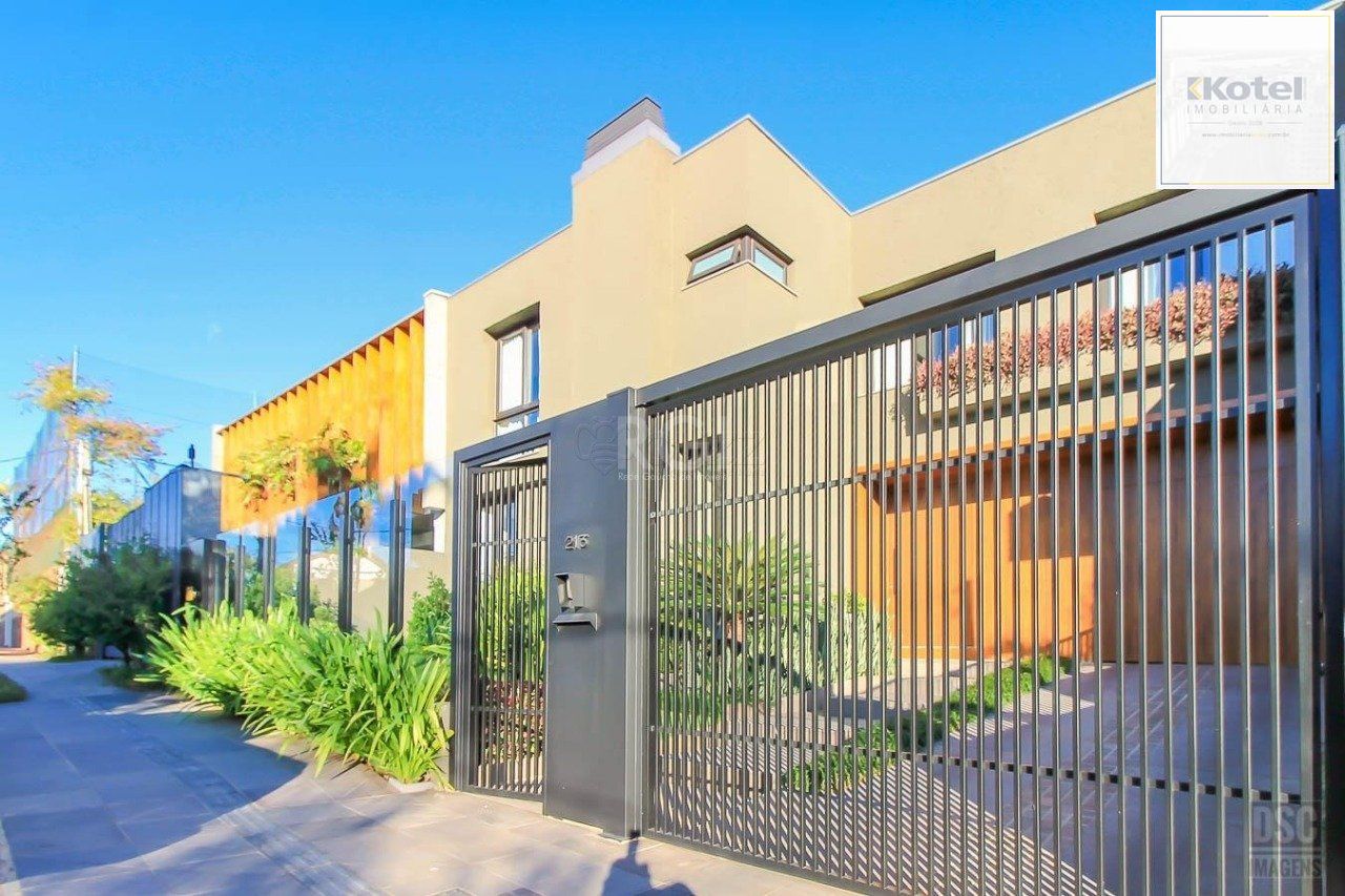 Casa para Venda - 238m², 3 dormitórios, sendo 3 suites, 6 vagas - Três Figueiras — foto 3