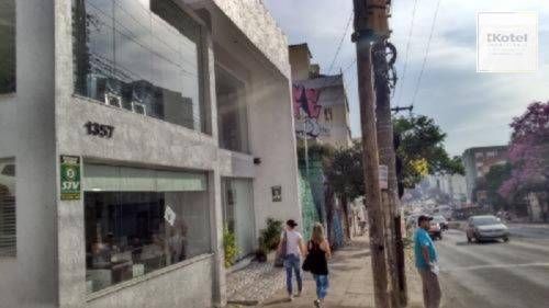 Conjunto/Sala para Venda - 200m², 0 dormitórios, 2 vagas - Petrópolis