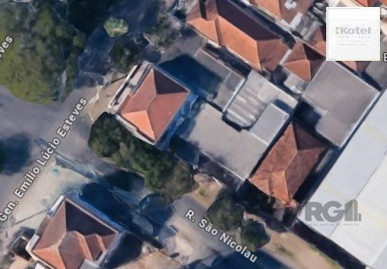 Casa à venda, 290m², Santa Maria Goretti - Porto Alegre