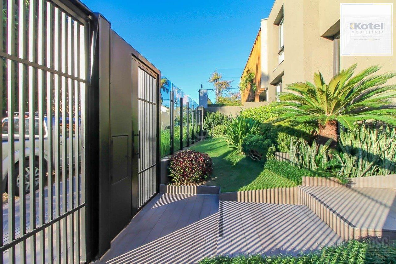 Casa para Venda - 238m², 3 dormitórios, sendo 3 suites, 6 vagas - Três Figueiras — foto 4