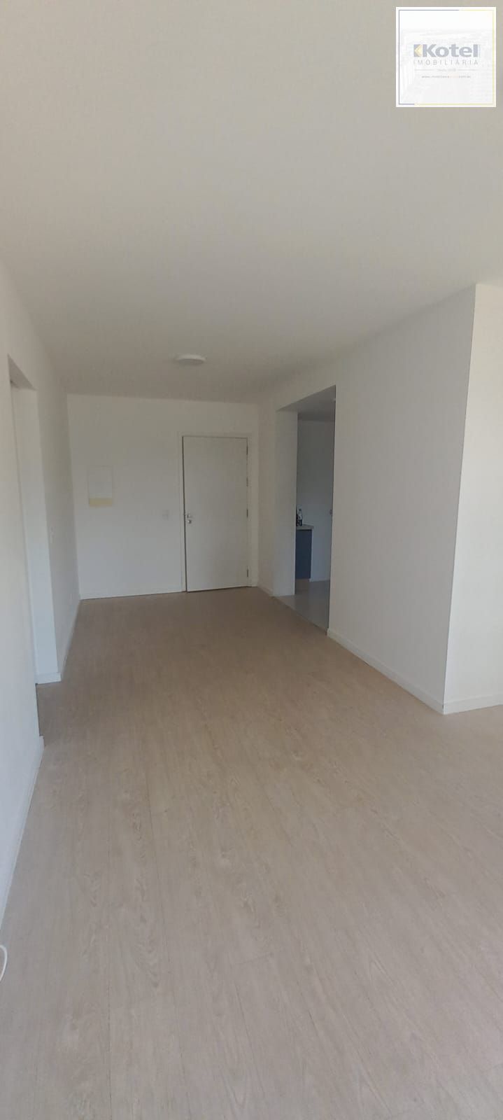 APARTAMENTO 02 DORMITÓRIOS , SUÍTE E VAGA COBERTA — foto 2