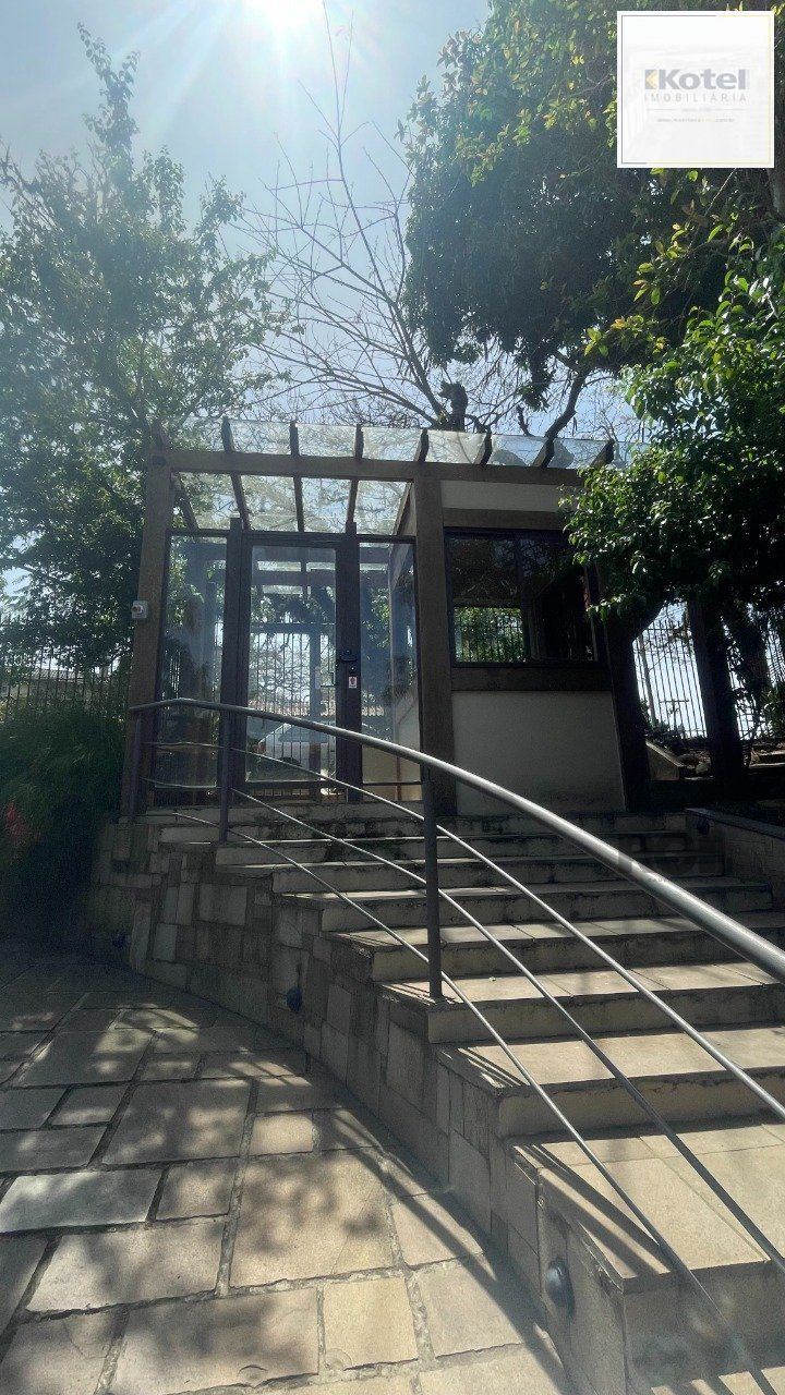 Casa de Condomínio 3 quartos à venda, 300m², Cristal - Porto Alegre — foto 2