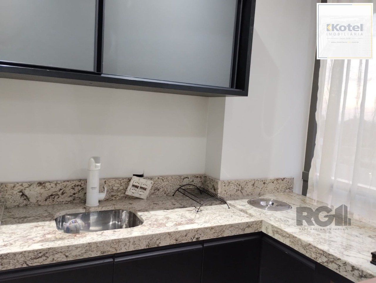 Sala Comercial à venda, 30m², Tristeza - Porto Alegre — foto 4