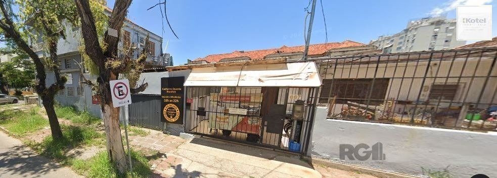 Casa 2 quartos à venda, 198m², Santa Maria Goretti - Porto Alegre