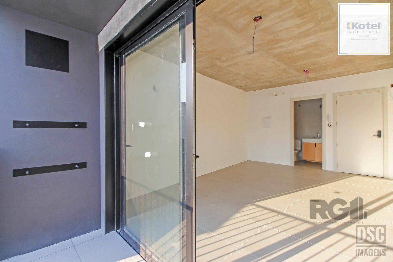 Studio no Bairro Menino Deus - Excelente investimento para renda