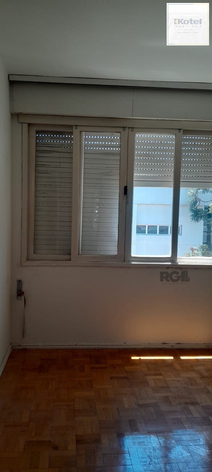 AP 3 DORM SEMIMOBILIADO BAIRRO SANTA CECÍLIA