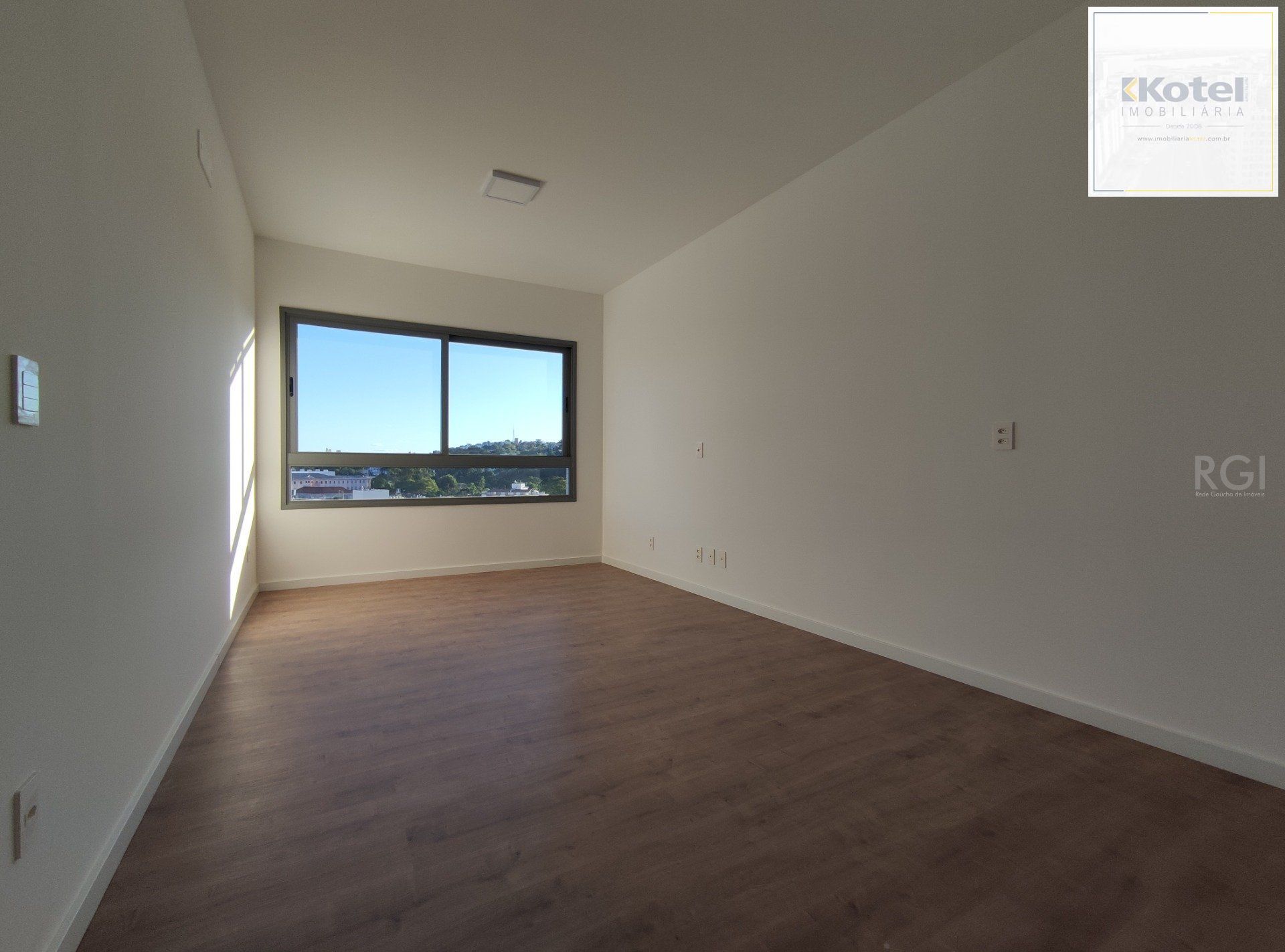 Apartamento para Venda - 44.98m², 1 dormitório, sendo 1 suites, 1 vaga - Teresópolis — foto 3