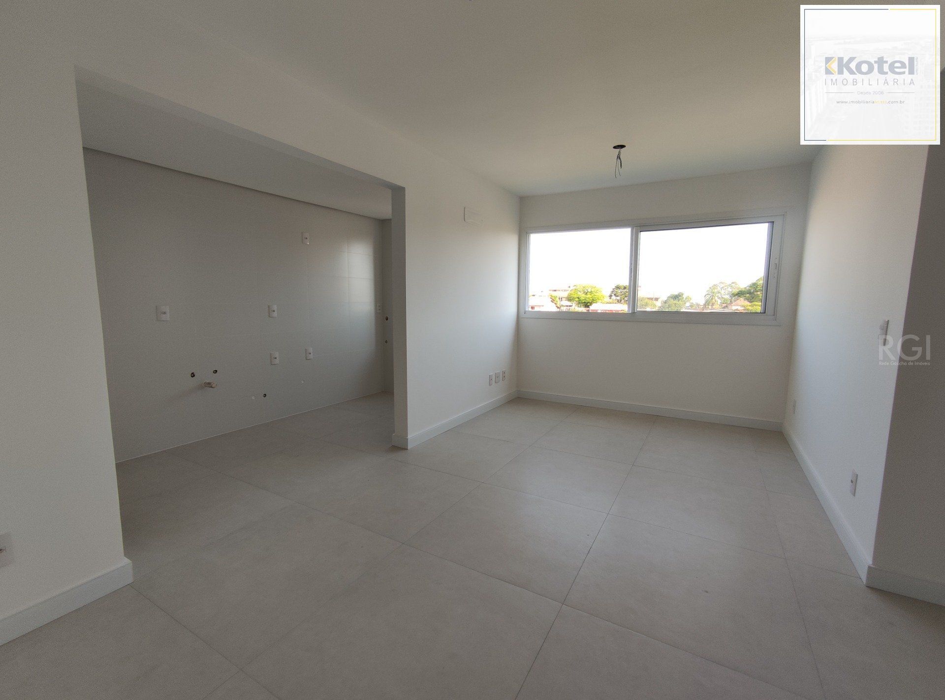 Apartamento para Venda - 57.72m², 2 dormitórios, sendo 1 suites, 1 vaga - Santo Antonio