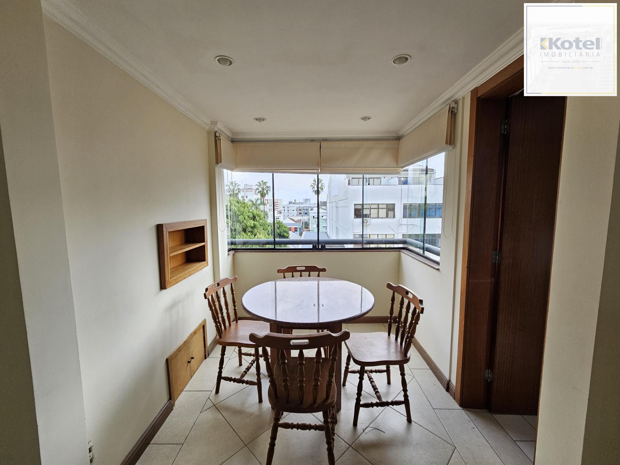 Apartamento 3 dormitórios com vaga no Menino Deus — foto 2