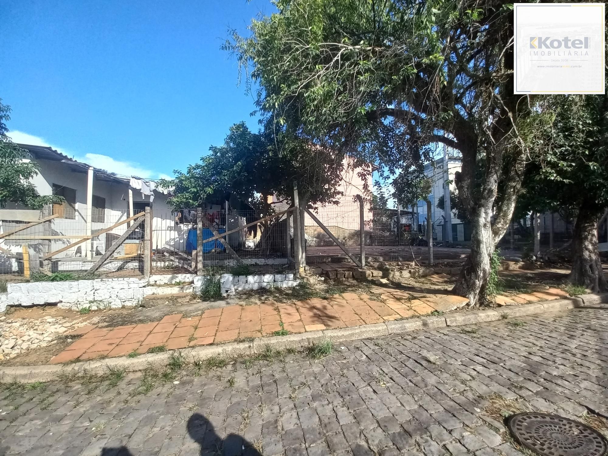 Lateral